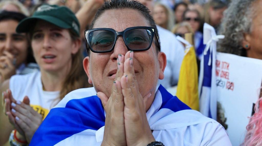 Gaza : sept premiers otages du Hamas ont été remis à l’armée israélienne