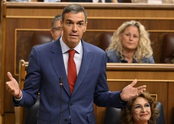 «L’un des plus grands fléaux de ces dernières années» : la droite espagnole accuse Pedro Sanchez d’avoir provoqué la colère de Trump