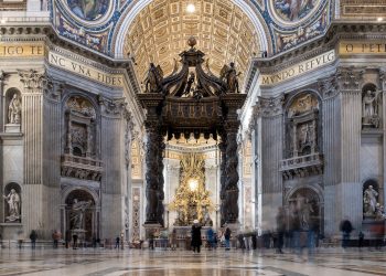 Profanation : un homme interpellé après avoir uriné sur l’autel de la basilique Saint-Pierre au Vatican