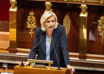 «Une capitulation» : Marine Le Pen étrille le revirement du gouvernement face à l’Algérie
