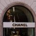 Paris : une boutique Chanel braquée après une attaque à la voiture bélier