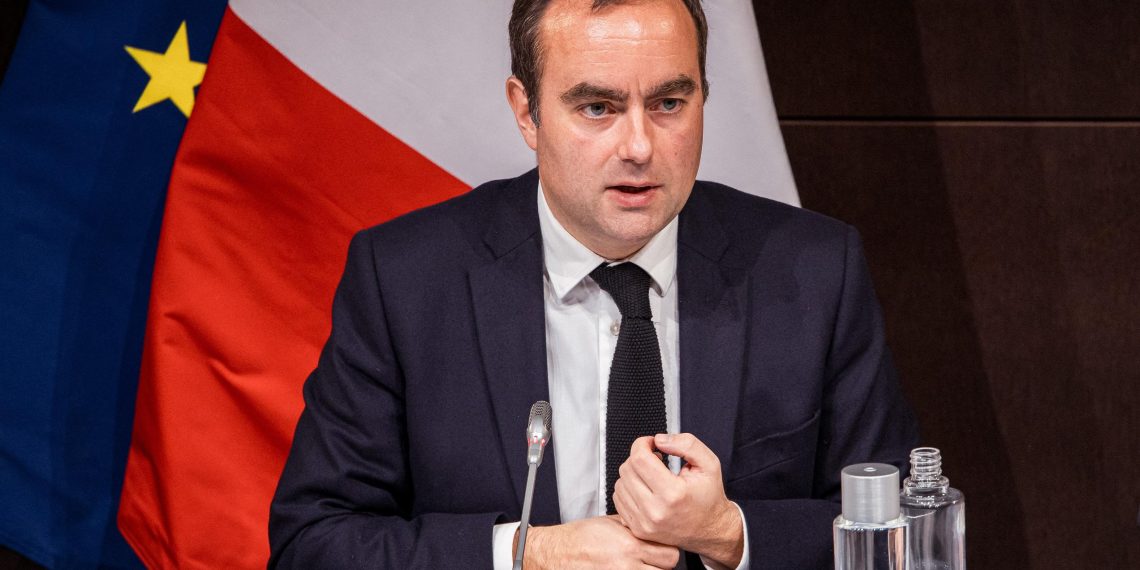 Comment Lecornu a pris le pouvoir