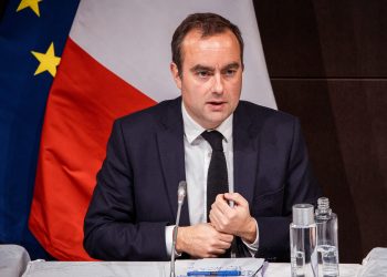 Comment Lecornu a pris le pouvoir