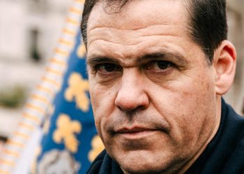 Louis de Bourbon : «La Ve République est au bord de l’effondrement»