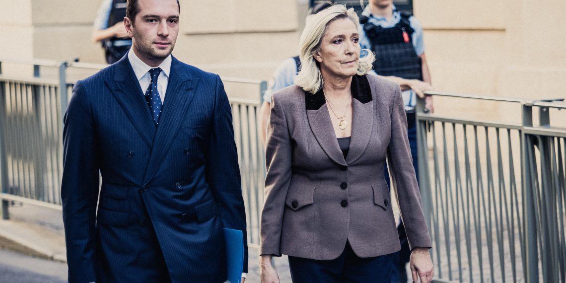 «Les derniers macronistes agrippés au radeau de la Méduse» : le RN menace de censure le gouvernement Lecornu