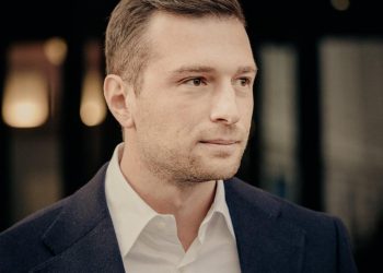 «Une honte démocratique» : Bardella promet que le RN censurera le gouvernement Lecornu II