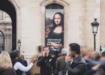 Cambriolage au Louvre : un acte, témoin des vols de plus en plus fréquents dans les musées français