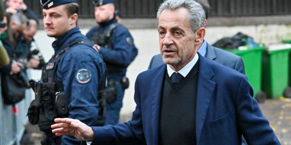 Conditions de détention de Nicolas Sarkozy : les députés LFI assument «un coup de com»