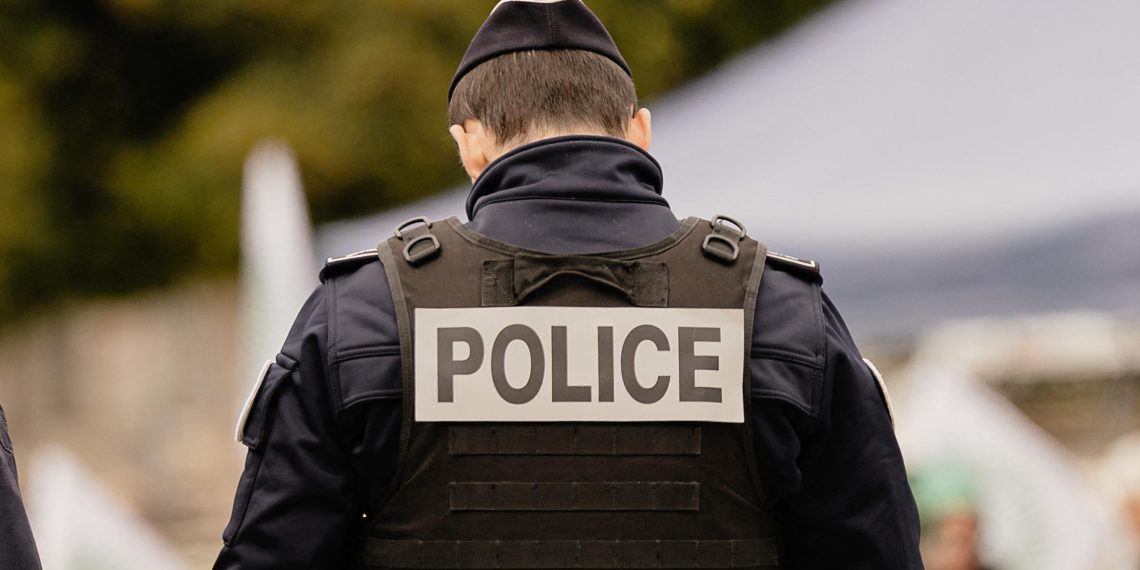 Villeurbanne : un repris de justice agresse sexuellement un sexagénaire et lui vole sa carte bancaire