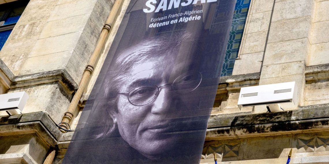 «J’ai honte, mon pays n’aide pas un de ses ressortissants» : à Lille, une conférence en soutien à Boualem Sansal