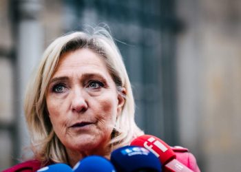 Lecornu à Matignon : Marine Le Pen étrille Macron et prédit une dissolution «plus que jamais incontournable»