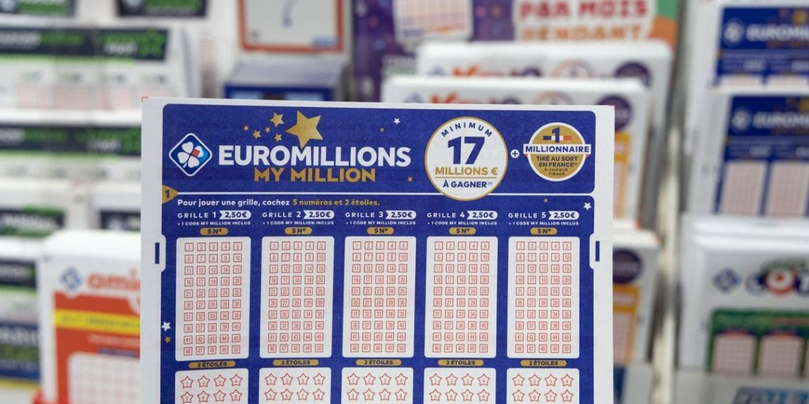 « Arrête de jouer, je ne veux pas gagner », lui demandait sa femme… Un Breton empoche un million d’euros