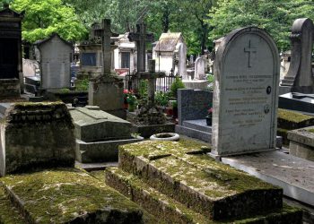 Aisne : Deux ados de 17 ans interpellés pour la destruction d’une stèle rendant hommage aux déportés