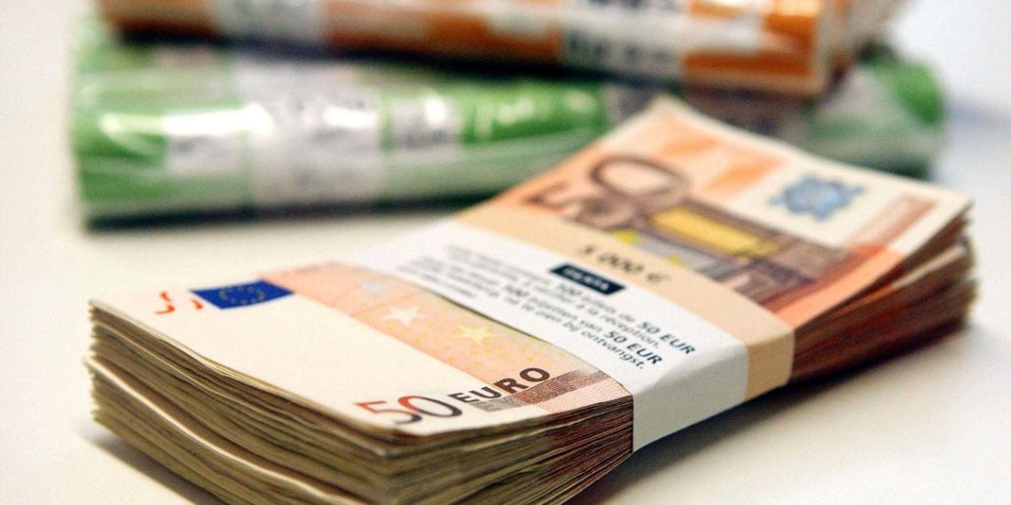 Landes : Deux individus contrôlés à 150 km/h avec à bord 14 000 € en cash