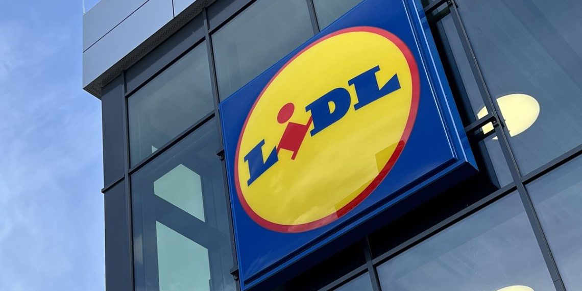 Pas-de-Calais : La caisse du Lidl ferme sous son nez, il revient armé d’une hache