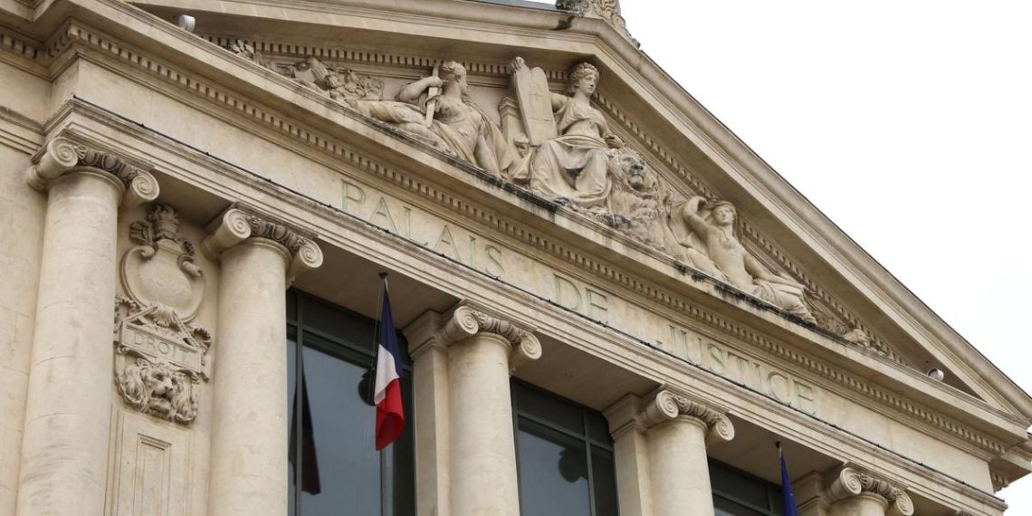 Reims : Un directeur crée une entreprise avec sa maîtresse pour détourner l’argent de son employeur