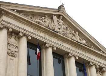 Reims : Un directeur crée une entreprise avec sa maîtresse pour détourner l’argent de son employeur