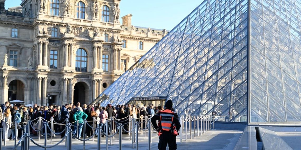 Cambriolage au Louvre : La procureure lance un message de clémence aux voleurs
