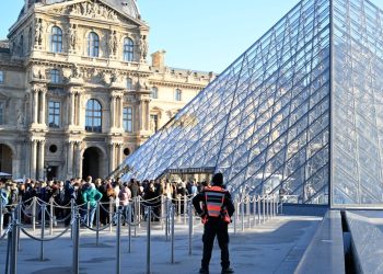 Cambriolage au Louvre : La procureure lance un message de clémence aux voleurs