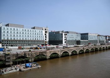 Loire-Atlantique : Une voiture tombe dans la Loire, les secours interviennent