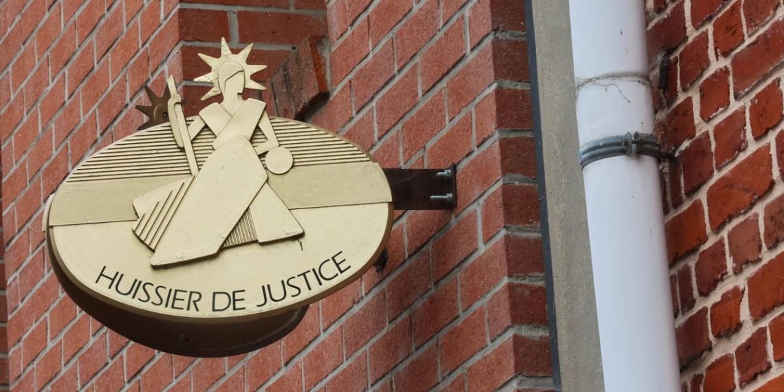 Seine-Maritime : Un homme se suicide alors qu’un huissier et des policiers sont en train de l’expulser de chez lui