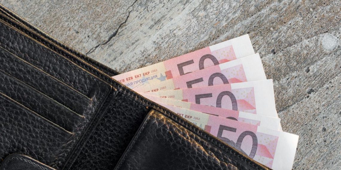 Loire : Il perd son portefeuille dans le bus, son « bon samaritain » lui réclame 200 euros pour le rendre