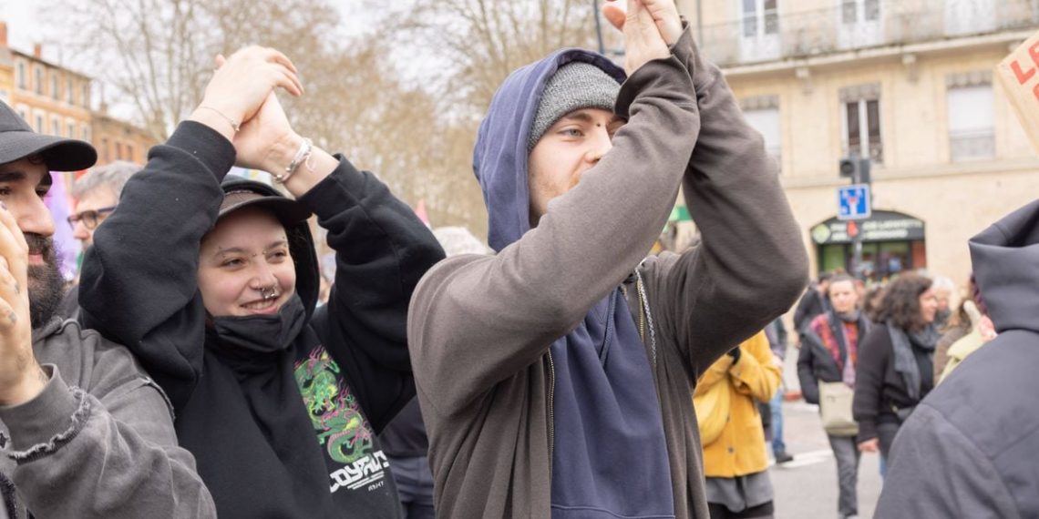 Aveyron : Les jeunes se mobilisent pour sauver l’occitan