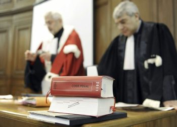 Paris : Deux hommes écroués pour avoir mis à prix la tête d’un juge d’instruction sur les réseaux