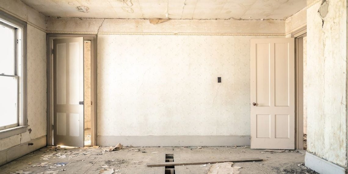 Loiret : Une maison en ruine pousse le maire à saisir la justice