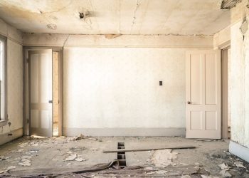 Loiret : Une maison en ruine pousse le maire à saisir la justice