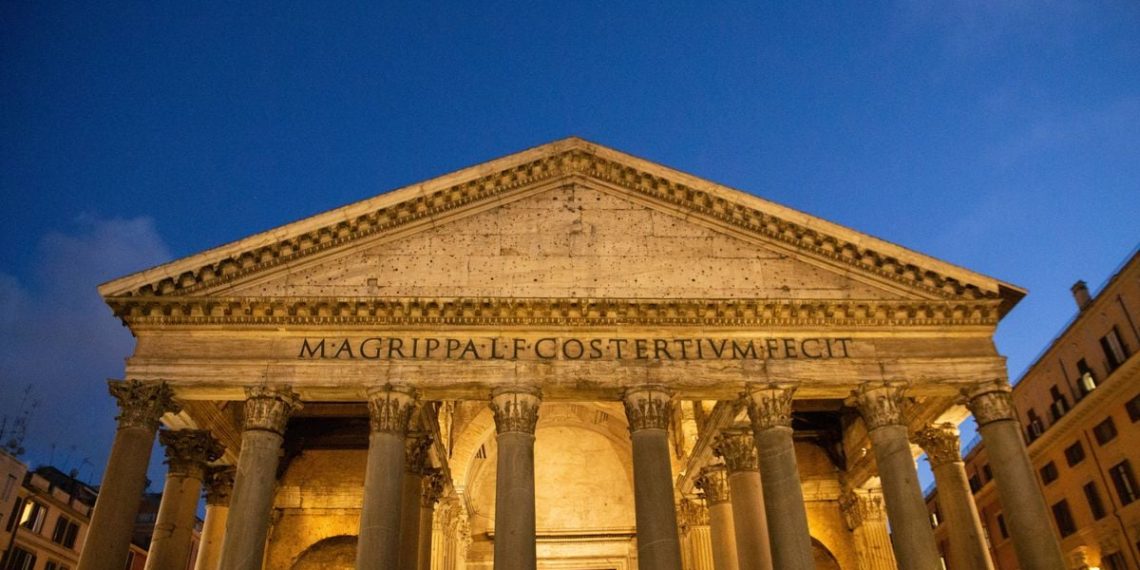 Italie : Un touriste japonais tombe du Panthéon à Rome et meurt