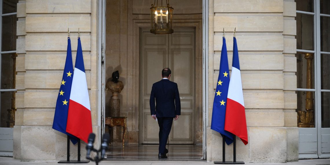 Nouveau Premier ministre, prix Nobel de la paix, recours de Marine Le Pen… Les 4 infos dont vous allez entendre parler demain