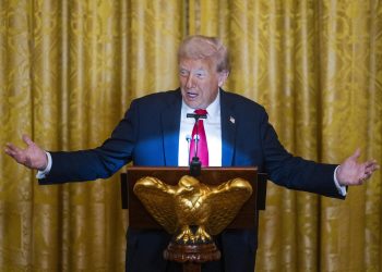 Manifestation anti-Trump, canonisations à Rome, Formule 1… Les 4 infos dont vous allez entendre parler demain