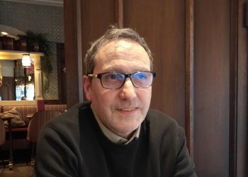 «Brefs tressaillements dans la horde» : Éric Naulleau a lu le dernier roman de Jean-Pierre Cescosse