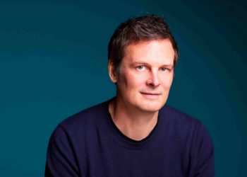 «La Vie à portée de main» : l’épopée scientifique du physicien Christophe Galfard