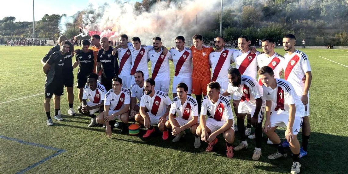 Ajaccio, Martigues, Bordeaux… les déchus du football français se battent pour survivre