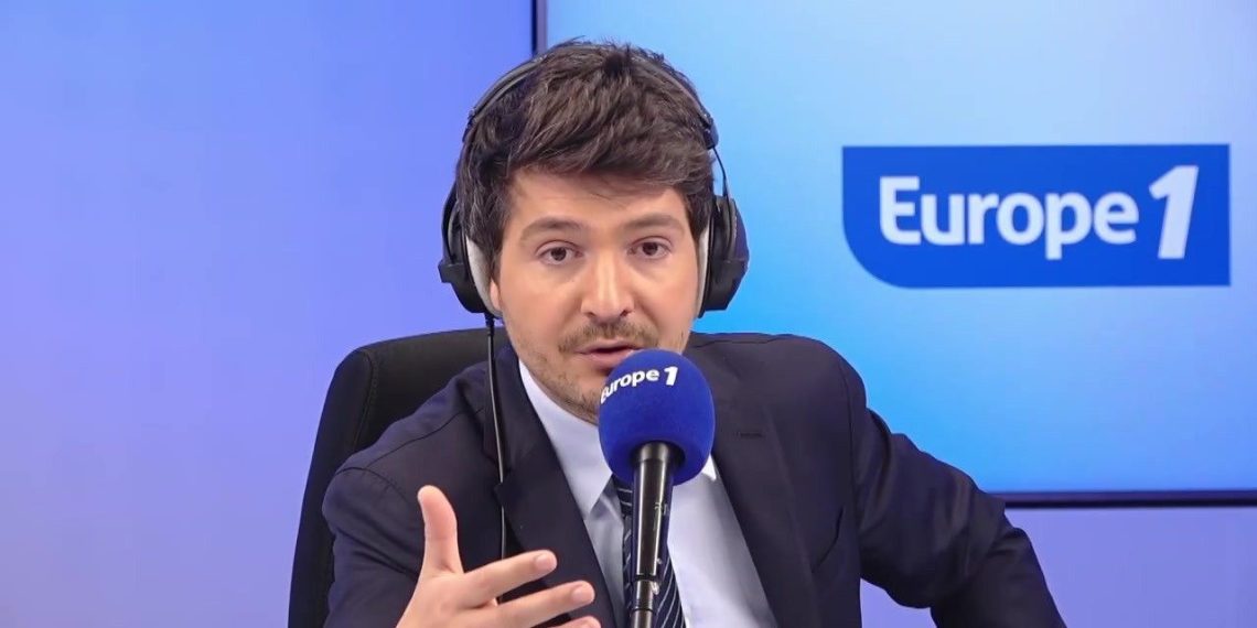 Propos de Jean Dujardin sur l’amour de la France : «Sa déclaration est juste parfaite», juge un auditeur