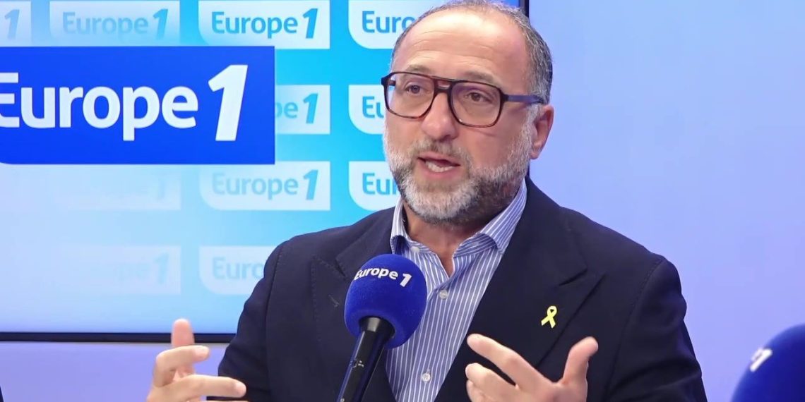 7-Octobre : «L’État français a joué contre les Français de confession juive depuis 2 ans», déplore Franck Tapiro