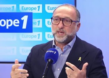 7-Octobre : «L’État français a joué contre les Français de confession juive depuis 2 ans», déplore Franck Tapiro