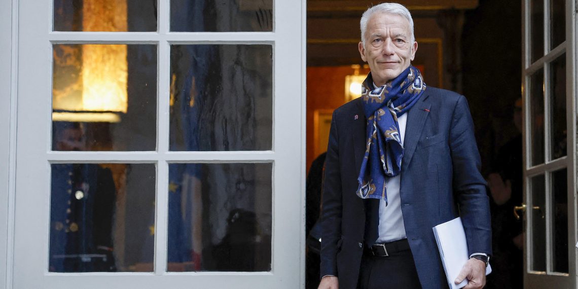 «Il faudrait se faire tondre en bêlant ?» : le patronat français s’insurge contre la taxe Zucman