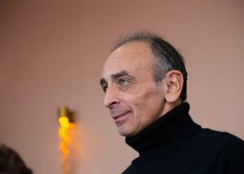 «La messe n’est pas dite» : Éric Zemmour appelle au réarmement spirituel de la France