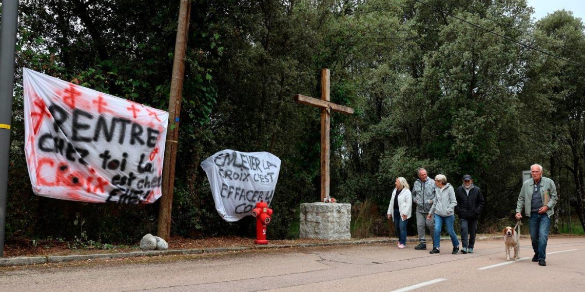 Croix de Quasquara : la résistance de l’identité corse face à une laïcité dévoyée