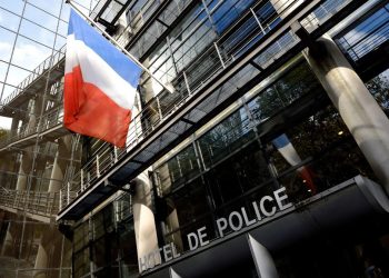 Créteil : un homme accusé de tentative de meurtre s’évade du commissariat pendant une audition