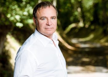 Le spécialiste de la musique Fabien Lecœuvre remporte son procès en appel contre Grand Corps Malade