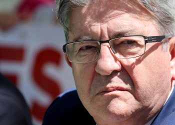Accords franco-algériens de 68 : Mélenchon tente de mobiliser la «nouvelle France» après la victoire du RN