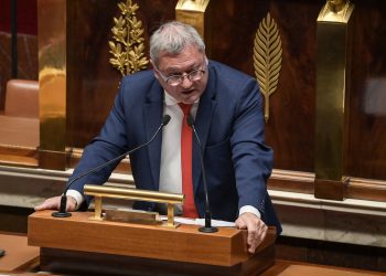 «Le bilan du communisme pourrait augmenter bientôt» : un député PCF menace l’UDR en plein hémicycle