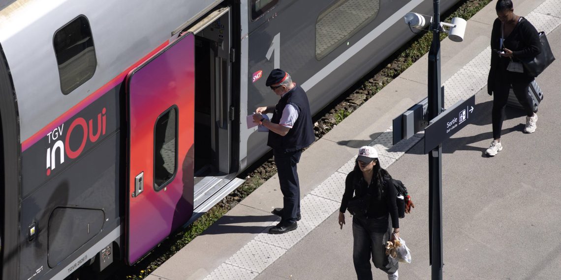 Incendie volontaire sur le réseau SNCF Sud-Est : la piste de «l’ultragauche» envisagée