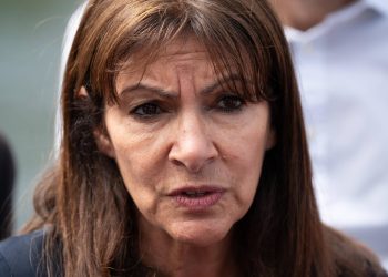 «Je vous mets au défi de vivre avec 4 900 euros par mois» : Hidalgo revient sur le scandale des notes de frais
