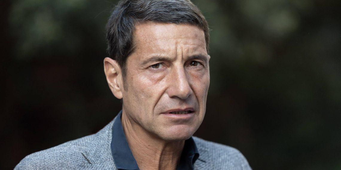 «Frénésie fiscale», «rien sur l’immigration»… David Lisnard appelle les Républicains à censurer le gouvernement Lecornu II