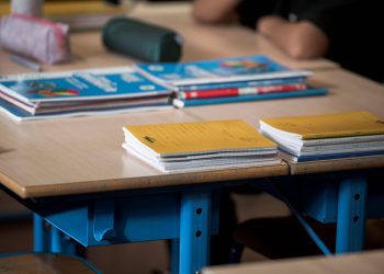 «Une atteinte à notre identité» : un syndicat accusé de vouloir supprimer les noms chrétiens des vacances scolaires